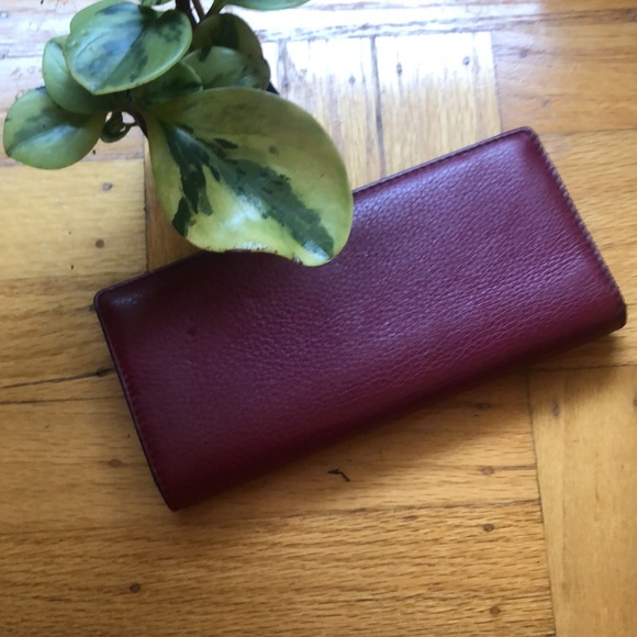 NWOT Marc Jacobs 100% Leather Oxblood Burgundy Maroon Red Fold Medium Wallet - Picture 2 of 12